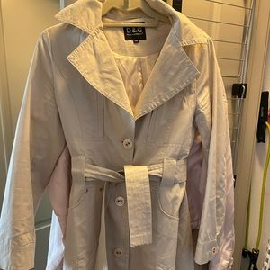 Dolce & Gabbana classic beige trench coat